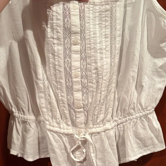 Old Navy White Sleeveless Tank with Ruffle Hem - Picture 5 of 6